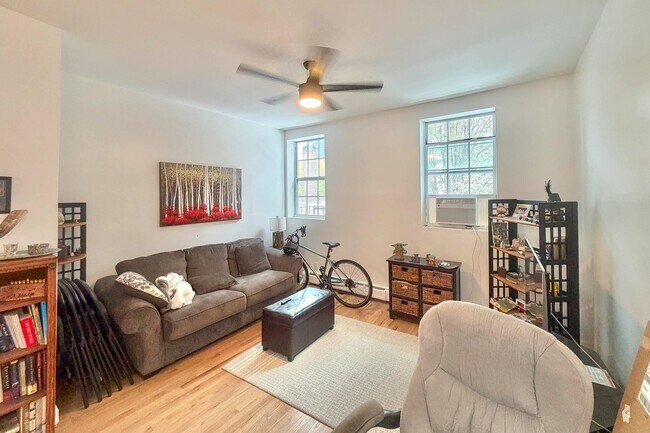Photo - 364 Grove St Unit 1