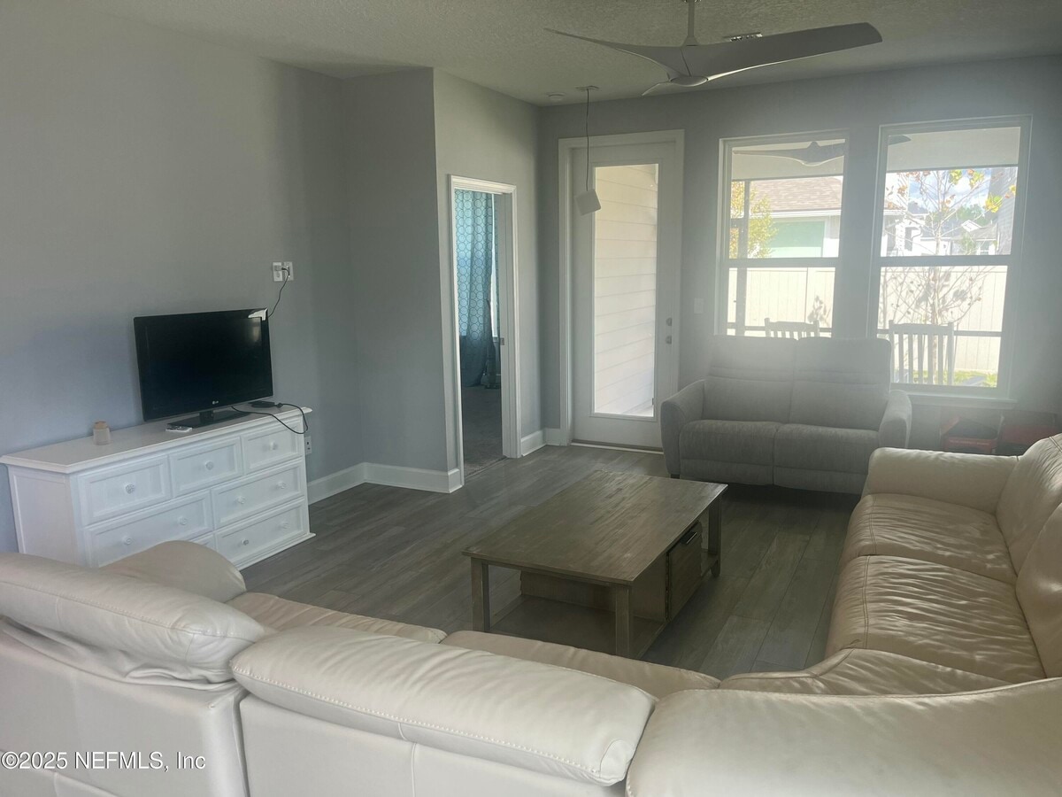 Photo - 311 Sutton Dr