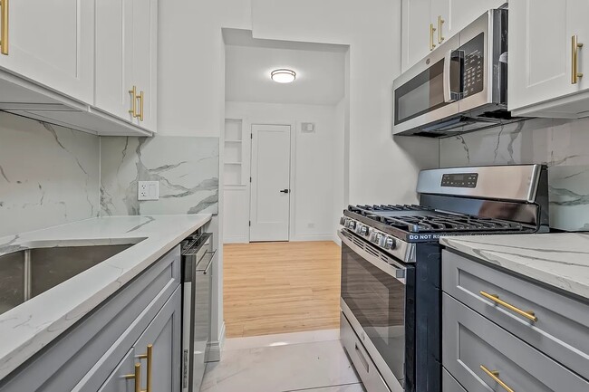 Photo - 12416 84th Rd #1D-1D Unidad 1D