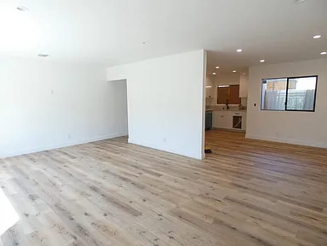 Building Photo - Luxury Four-Unit Estate Unit 1347 N. Stanley  1