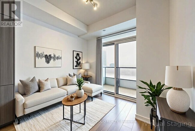 Photo - 38 Honeycrisp Cres Unit 920