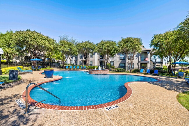 Photo - MAA Boulder Ridge