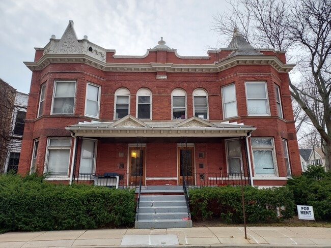 Building Photo - 1920 Maple Ave Unit 1920 Maple 1 Rental