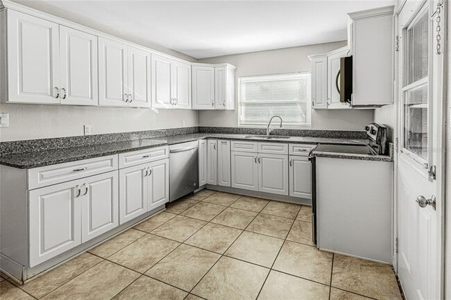 Photo - 1607 S Lakeview Ave