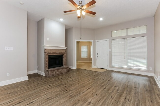 Photo - 724 Nicole Dr