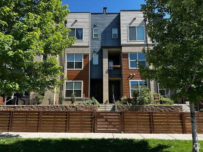 Building Photo - "Experience Modern Comfort: Spacious 2-Bed... Rental