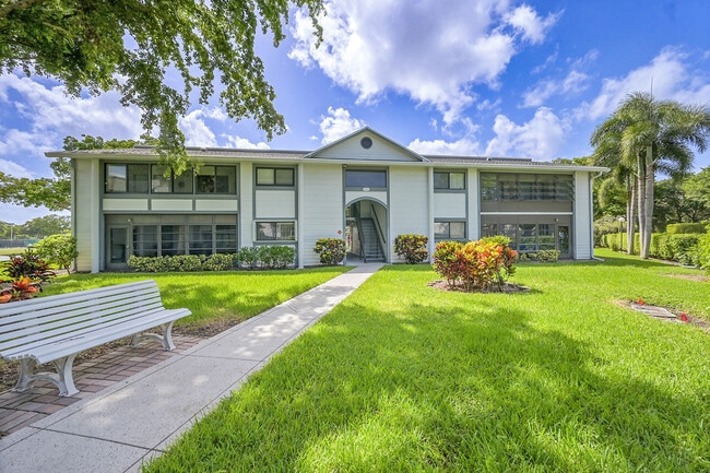 Building Photo - 15461 Lakes of Delray Blvd Unit 101 Rental