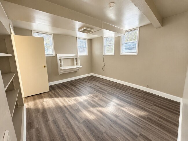 1006 N Garden St Unidad 1006 N Garden St, #3