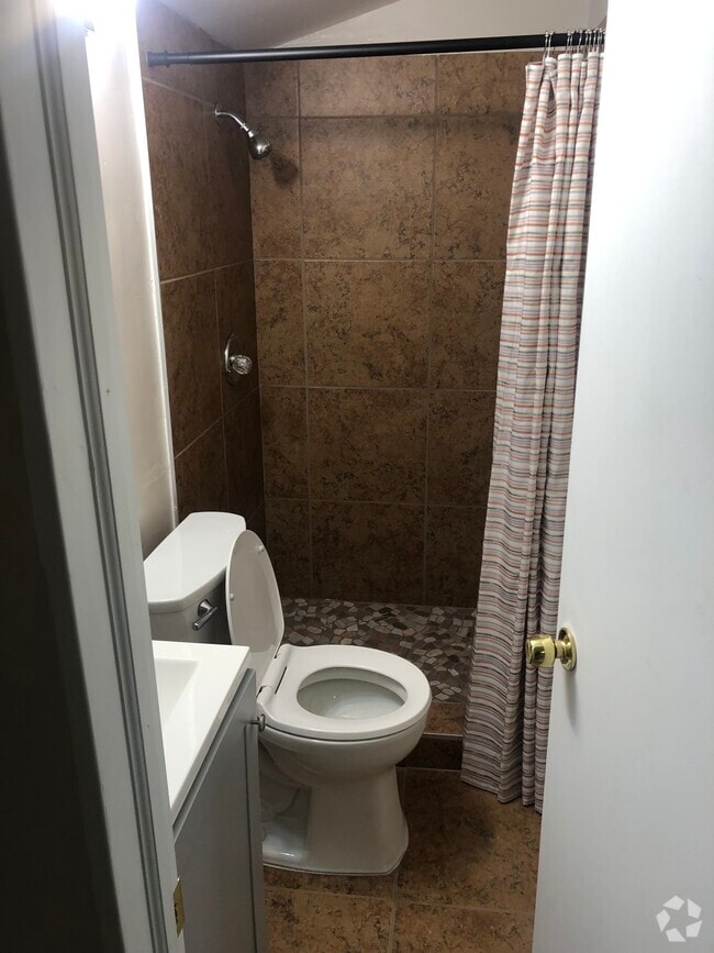 Building Photo - 613 Desoto Ave Unit Desoto Rental