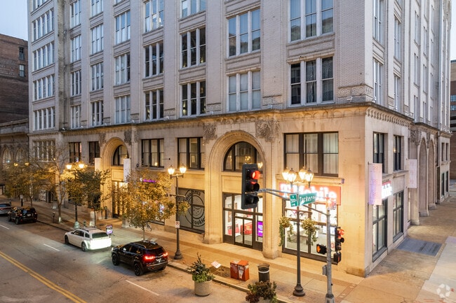 Photo - The Meridian