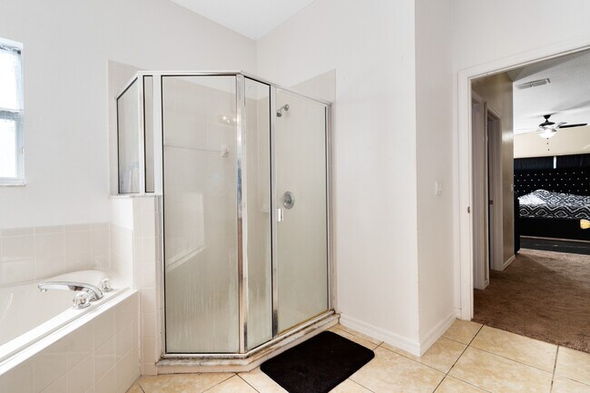 Photo - 2838 Sweetspire Cir