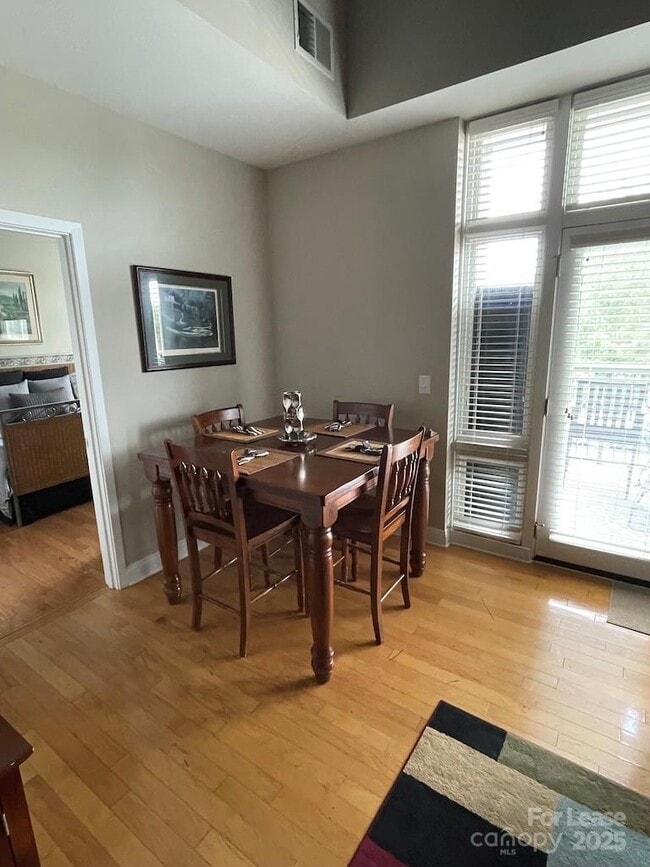 Photo - 720 Gov Morrison St Unidad 209