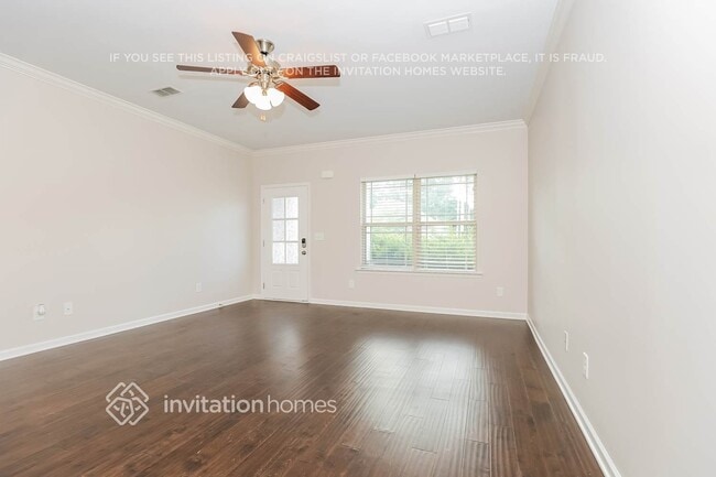 Photo - 1115 Golf View Way