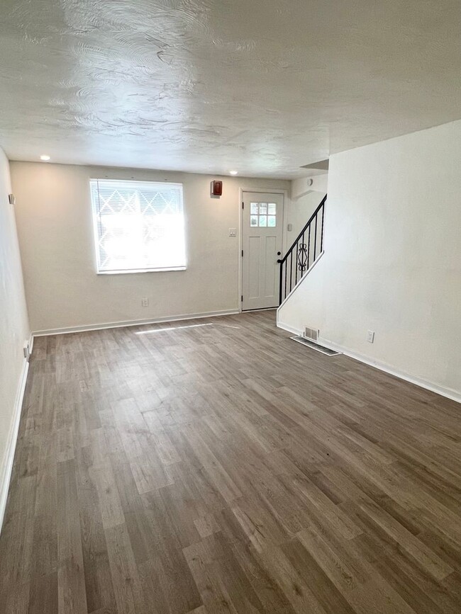 Photo - Updated 3 Bed, 1 Bath in Verona- Central Air and Huge Kitchen!!