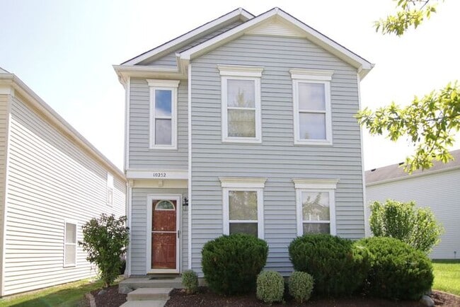 Building Photo - LOVELY 3 BEDROOM, 2.5 BATHROOM HOME IN DESIRABLE NOBLESVILLE!