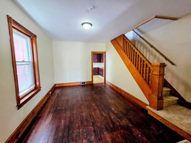 Photo - 424 E Locust St