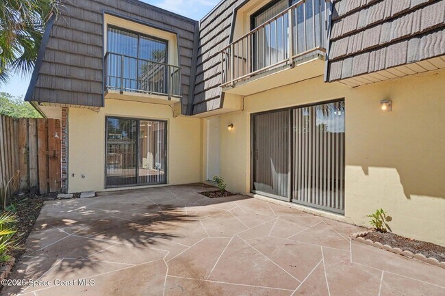 Photo - 3915 Vista Oaks Cir NE