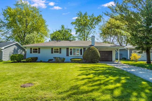 Building Photo - 2040 Blueberry Ln