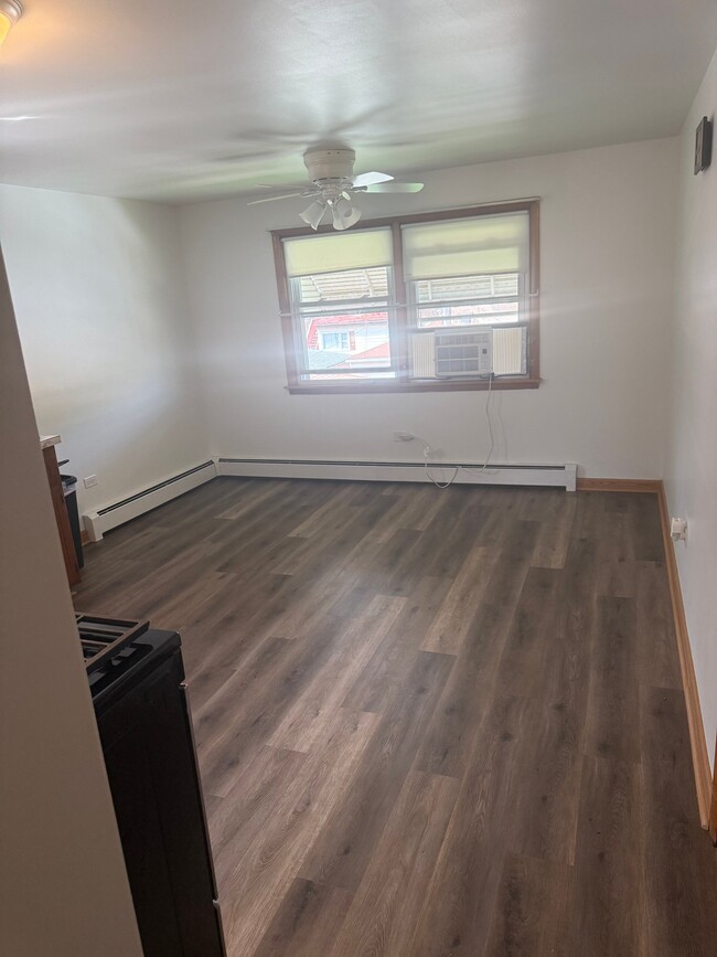 4338 S Komensky Ave Unit 2nd Floor