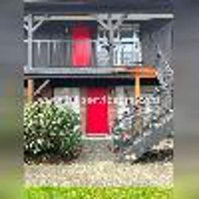 Building Photo - Sweet Seatac 2 BD Top Floor Condo+Parking! Unit 214