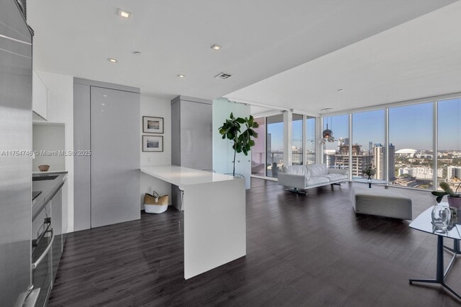 Photo - 1040 Biscayne Blvd Condo Unit 2507