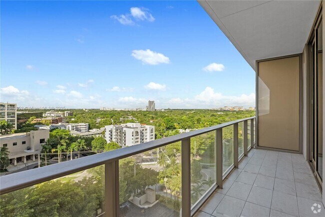 Building Photo - 2678 Tigertail Ave Unit 909 Rental