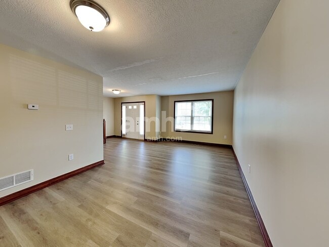 Photo - 231 Oakford St