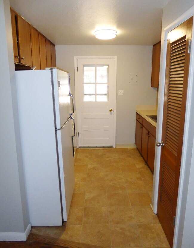 Photo - 1200 Castlerock Dr