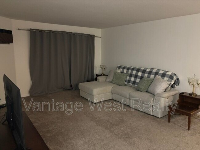 727-727 Houghton Rd