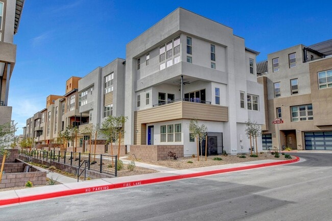 Building Photo - Stunning Luxury Toll Brothers Cordillera 4 bedroom!