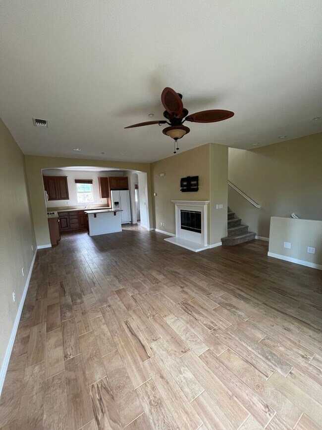2544 Escala Cir