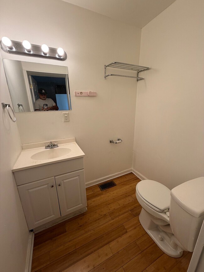 Photo - 815 Wilson Ave