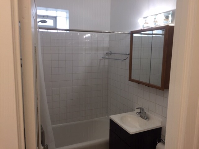 Photo - 4008 N McVicker Ave