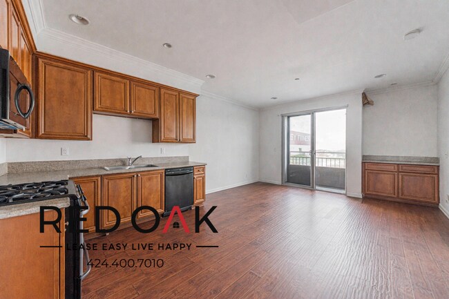 Building Photo - 8747 Sepulveda Blvd Unit 102