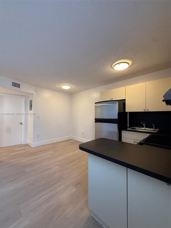 Photo - 131 NW 77th St Unit 6