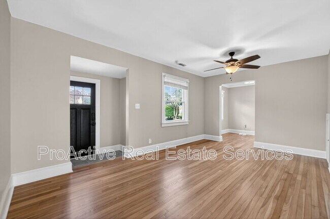 Photo - 1329 Cedar Ln