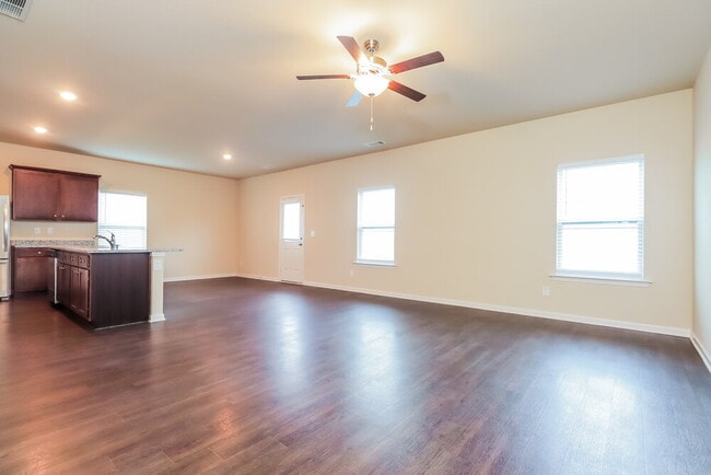 416 Vermeer Ct