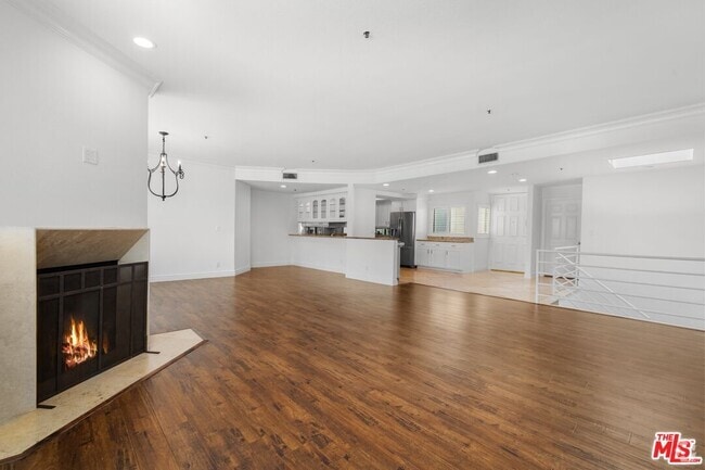 Building Photo - 1722 Malcolm Ave Rental