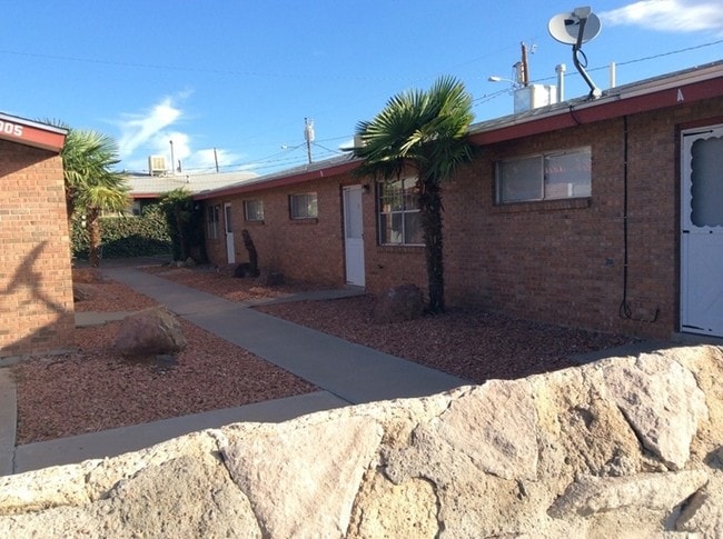 Photo - College Heights Apartments
