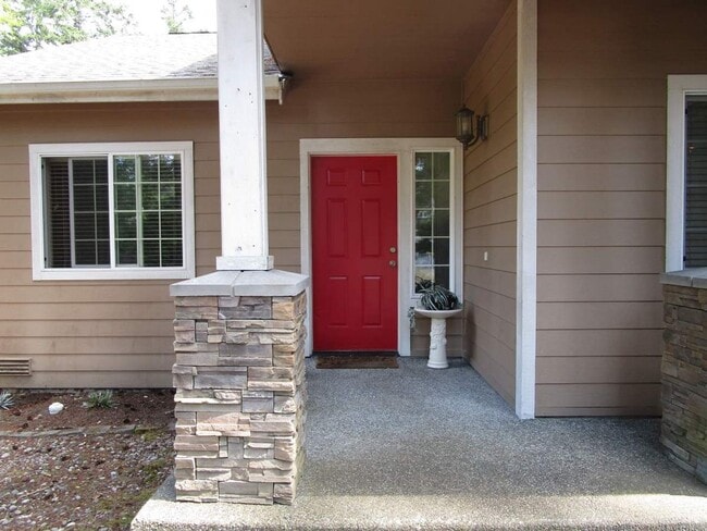 Photo - 3 Bedroom Home in Gig Harbor’s Minterwood