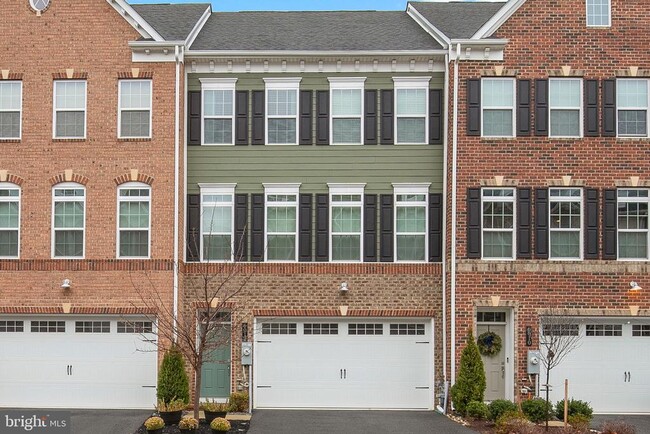 Photo - 6012 Charles Crossing Townhome