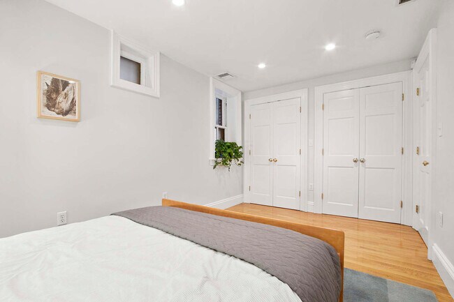 Photo - 244 Beacon St Unit 1B