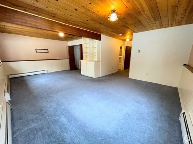 Building Photo - East Anchorage Four Bedroom Home with Bonu...