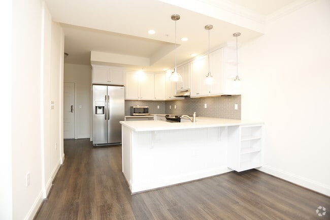 Photo - Merchants Square Residences