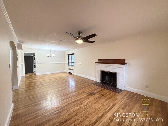 Building Photo - 9 Reservoir Rd Unit 1R