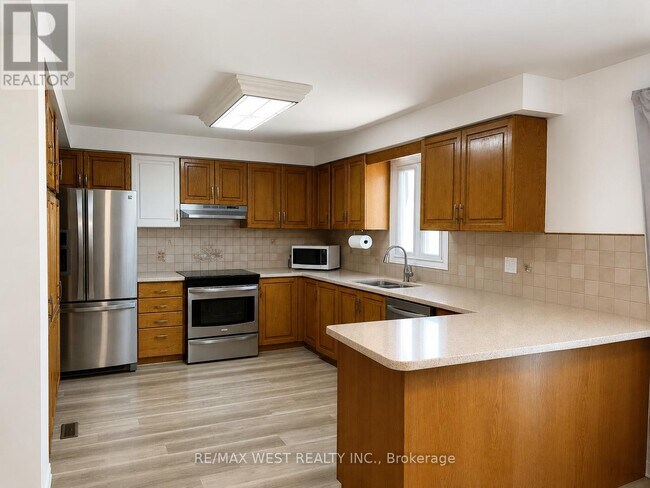 Photo - 63 Taylorwood Rd