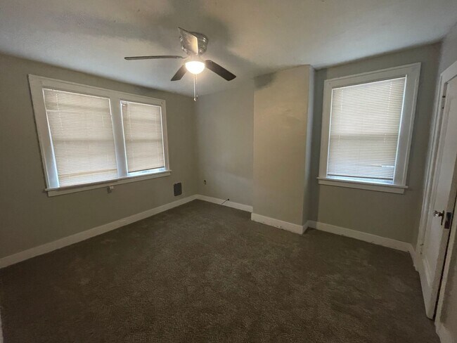 Photo - 650 Tarragonna St Unit Front