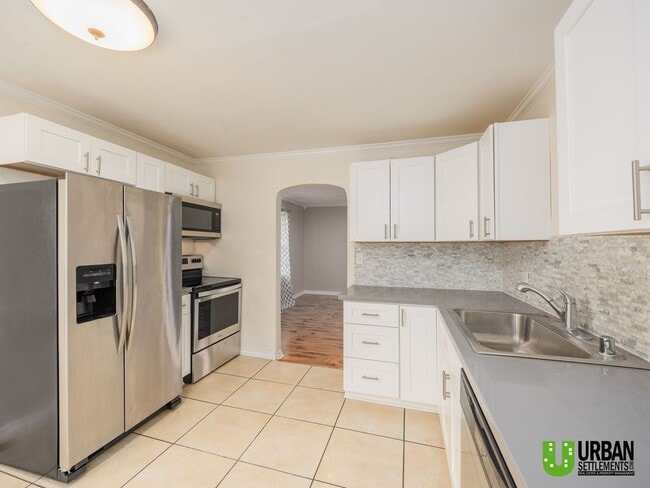 Photo - 3104 W Heroy Ave