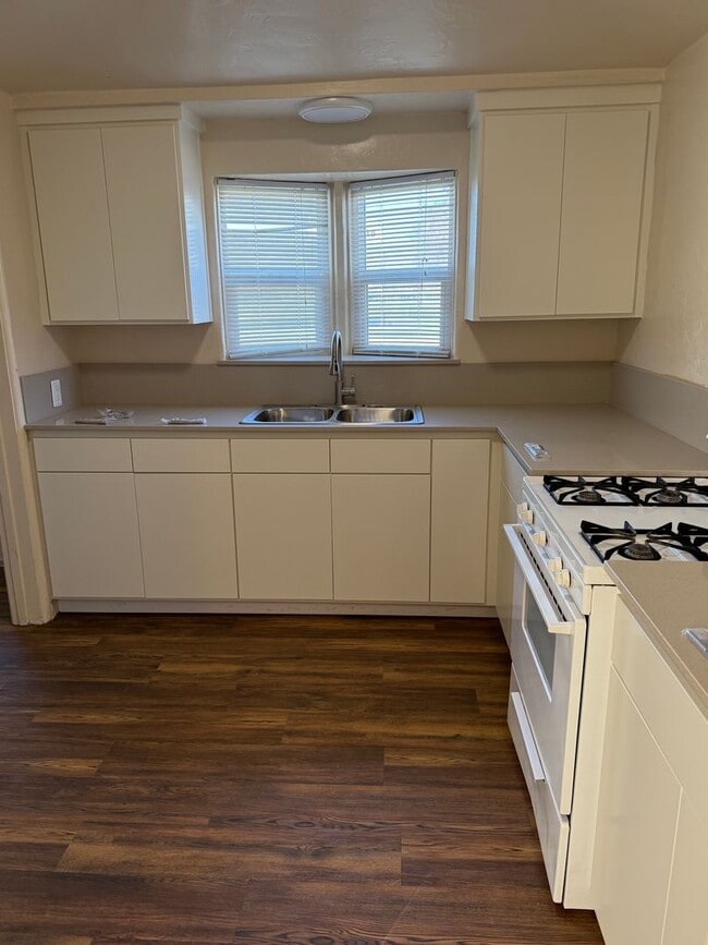 Photo - Charming 1 bedroom 1 bathroom