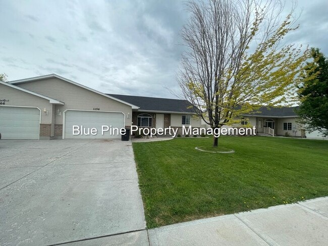 Photo - 1156 Matchpoint Dr